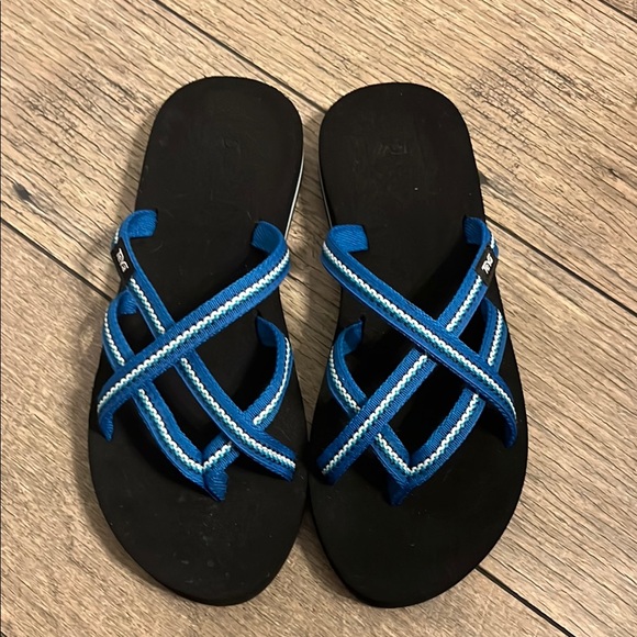 Teva Olawahu Blue and Black Sandals - Picture 1 of 11